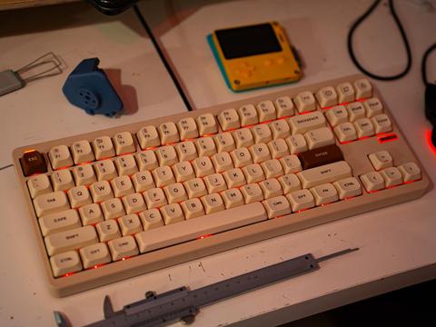 NuPhy Gem80